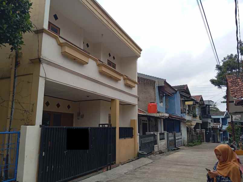 dijual rumah cihanjuang