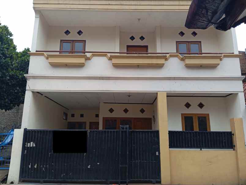 dijual rumah cihanjuang