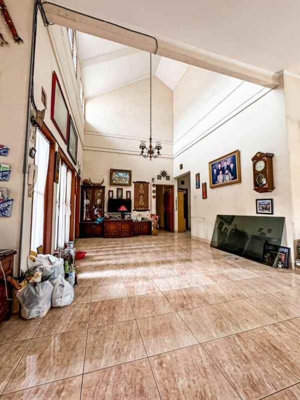 dijual rumah cikutra pahlawan kota bandung