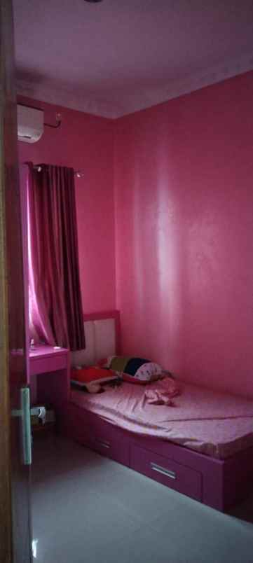 dijual rumah ciledug