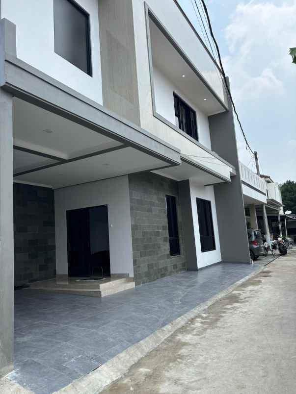 dijual rumah cimanggis