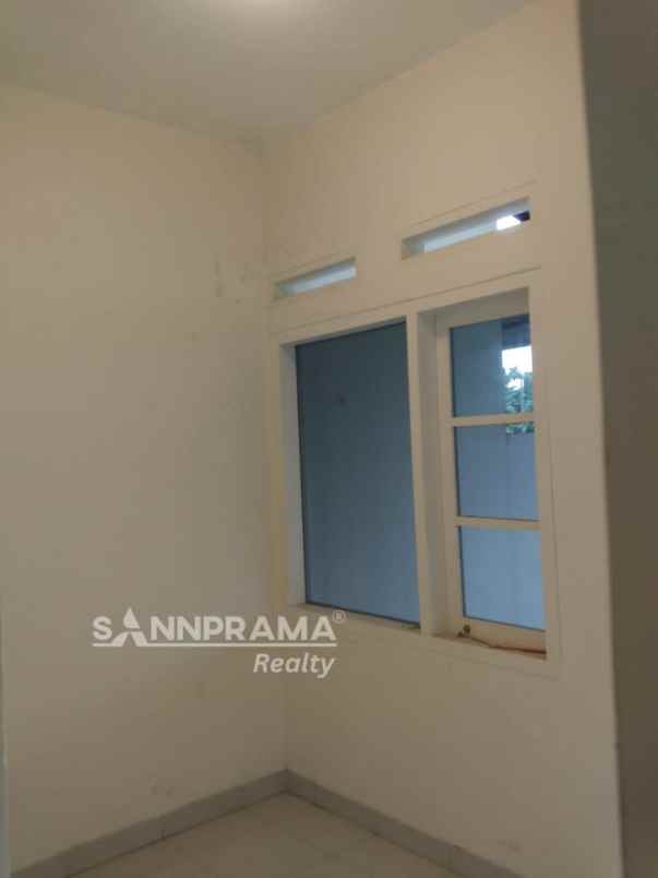 dijual rumah cimpaeun