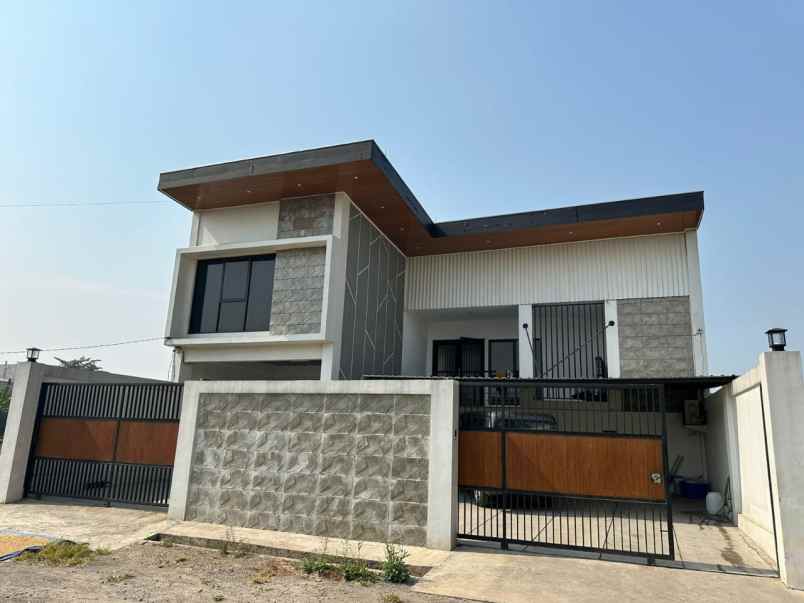 dijual rumah cingised cisaranten