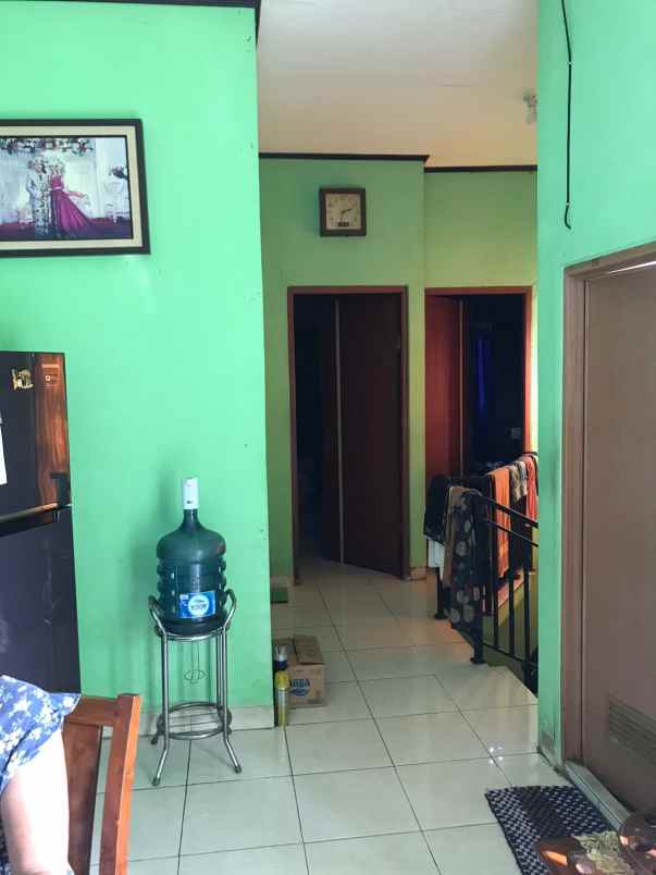 dijual rumah cipedak