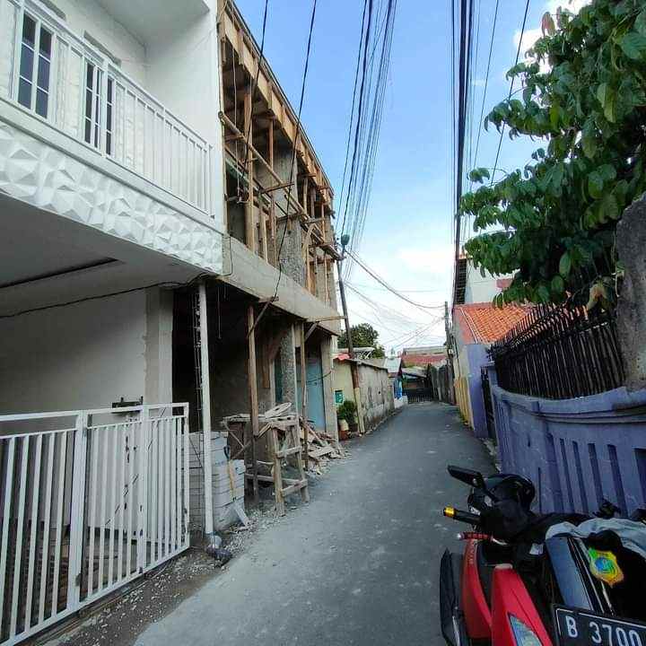 dijual rumah ciracas