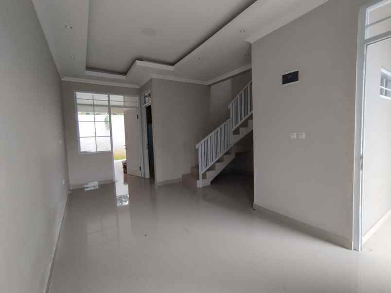 dijual rumah ciranten kulon