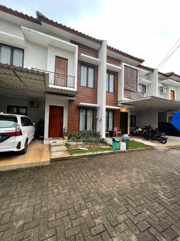 dijual rumah cirendeu ciputat timur