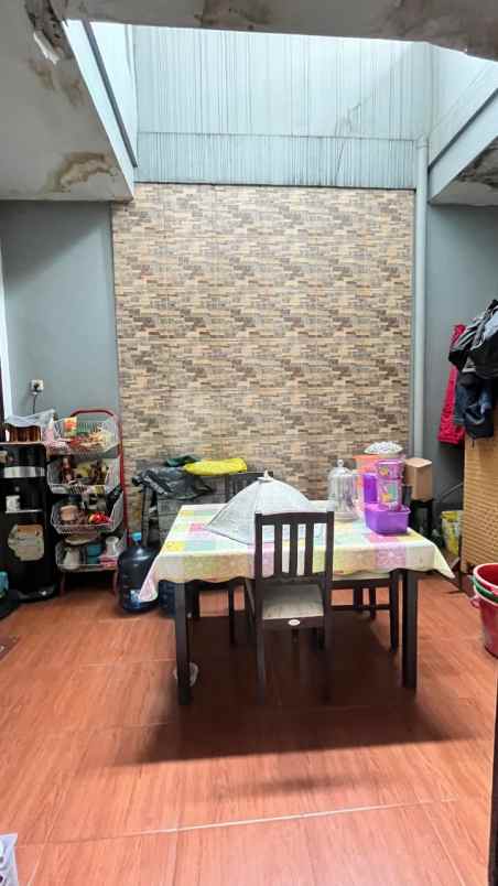 dijual rumah cisaranten kulon