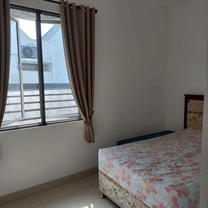 dijual rumah citra raya