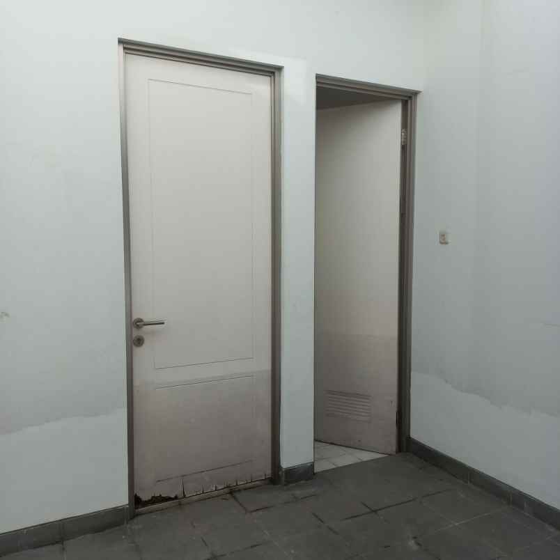 dijual rumah citra raya