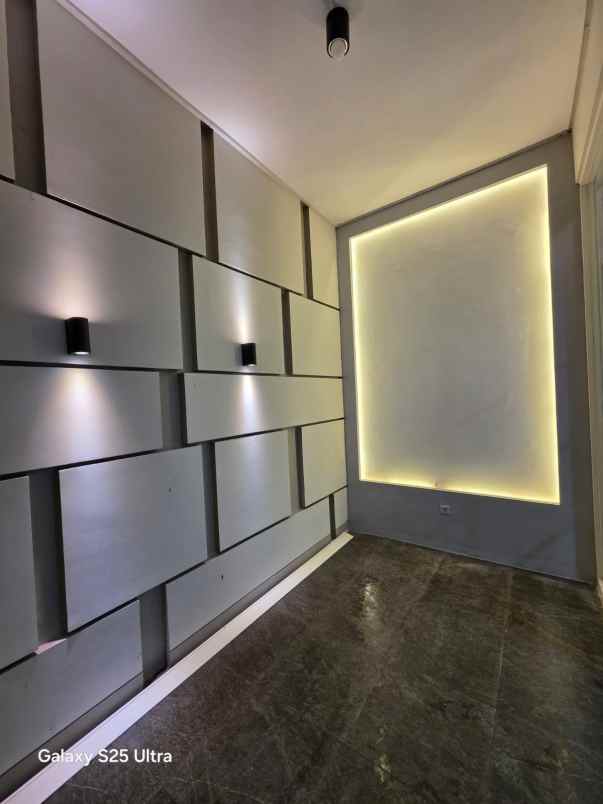 dijual rumah citraland greenlake