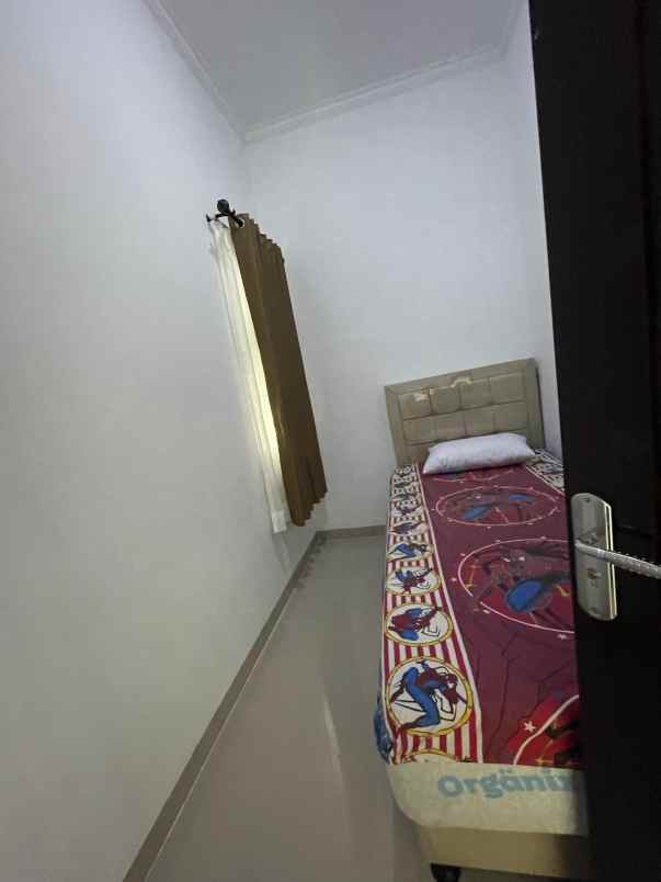 dijual rumah cluster cihanjuang