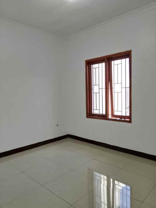 dijual rumah cluster cijambe