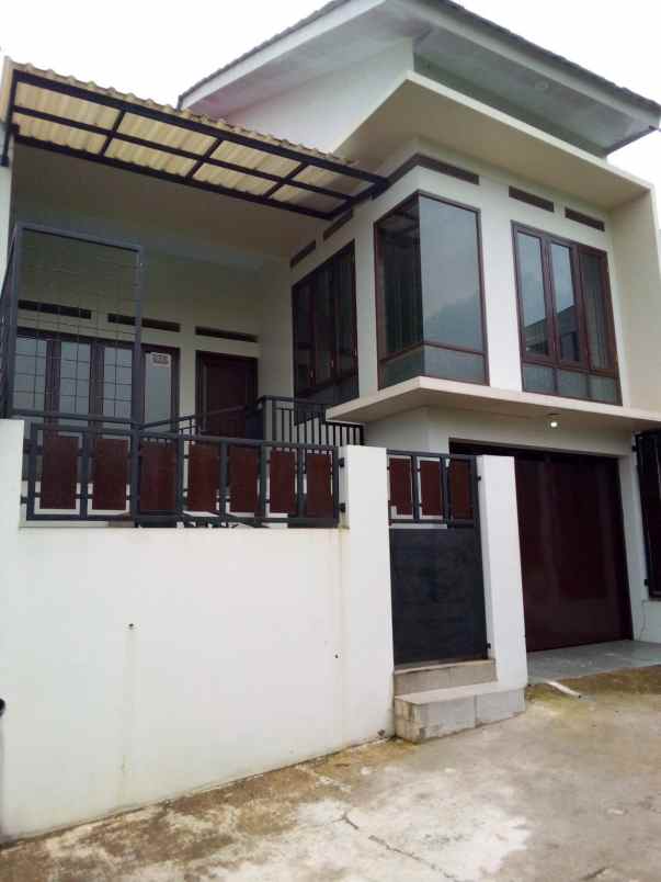 dijual rumah cluster cipageran cimahi