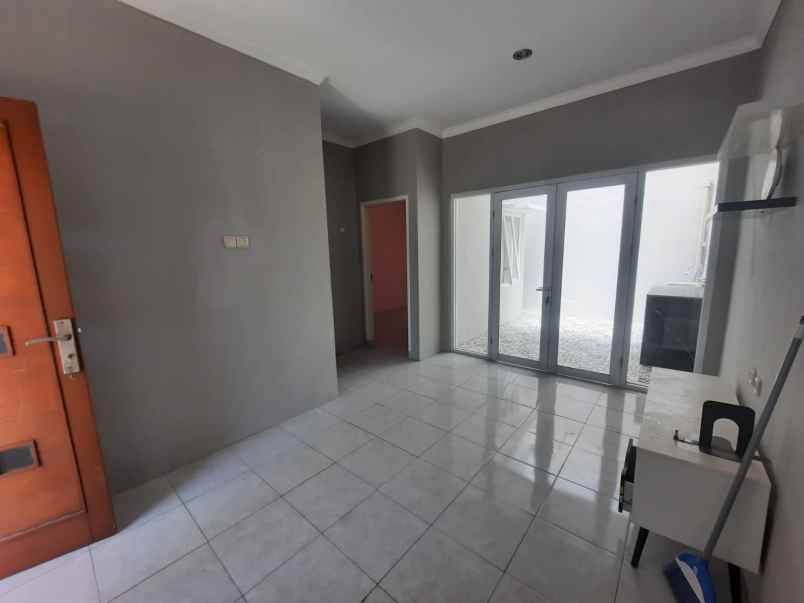 dijual rumah cluster karyawangi