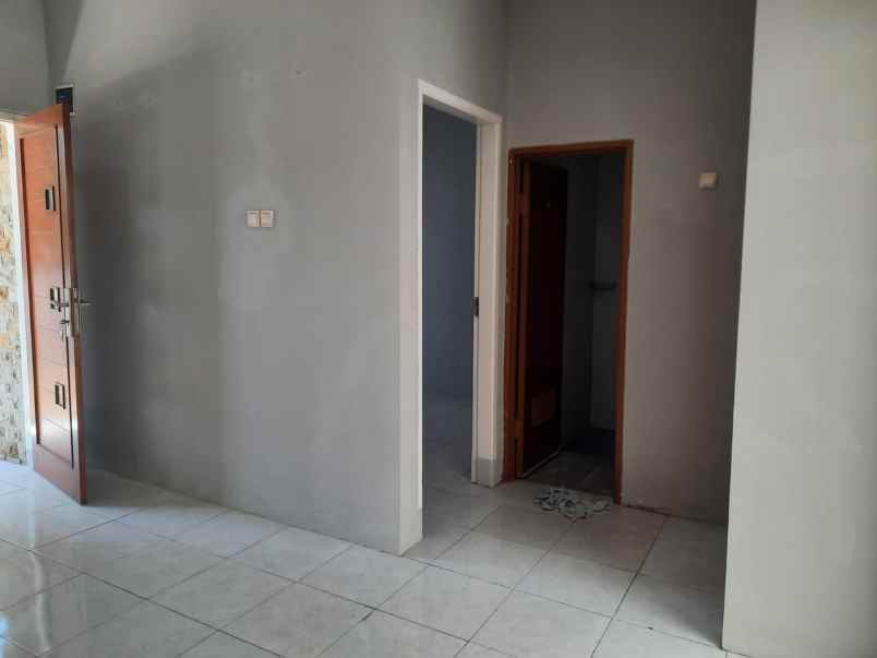 dijual rumah cluster karyawangi