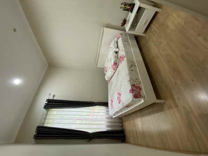 dijual rumah cluster maxwell scientia