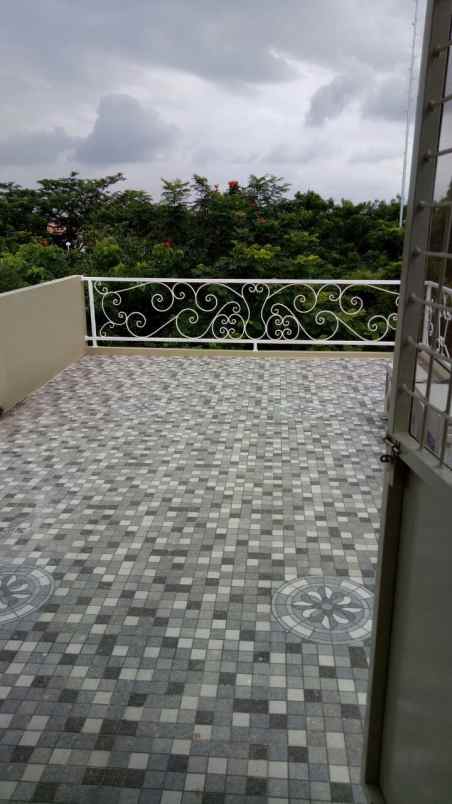 dijual rumah cluster monaco gading serpong