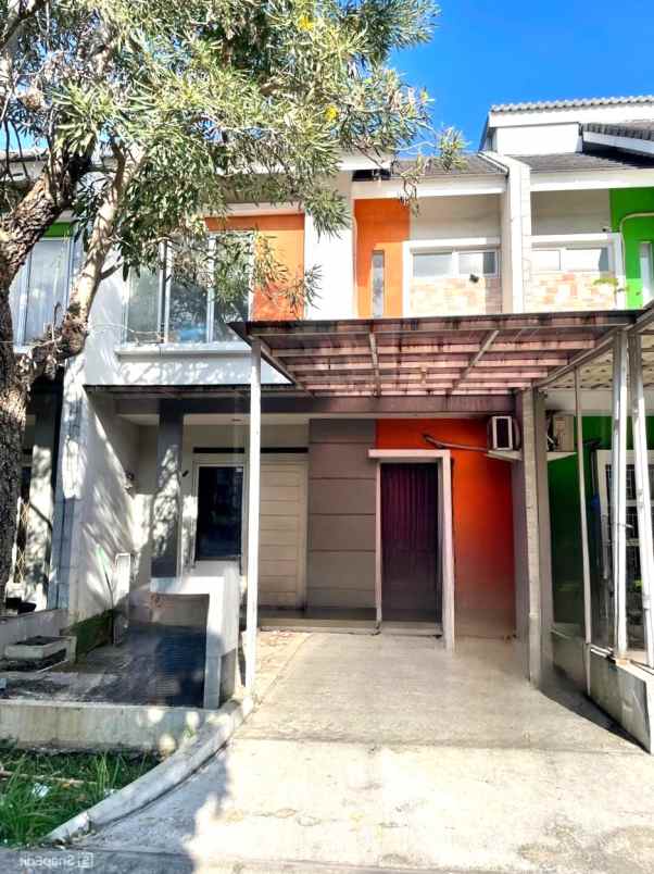 dijual rumah cluster teresta metland cakung