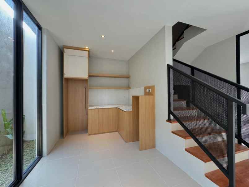 dijual rumah condongcatur kec depok kab