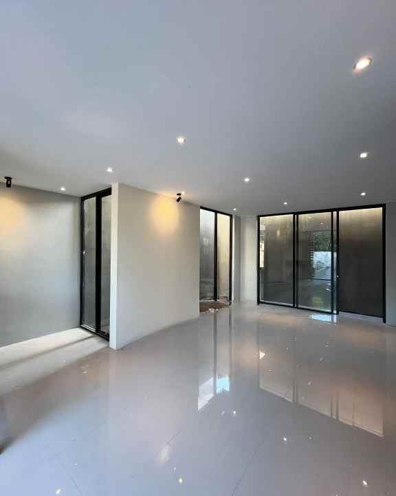 dijual rumah condongcatur kec depok kab