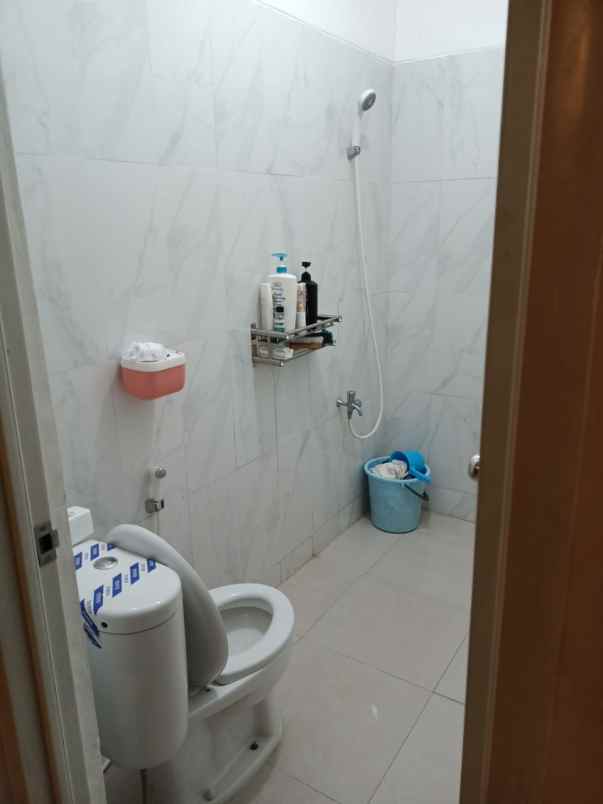 dijual rumah corner di talaga bestari tangerang