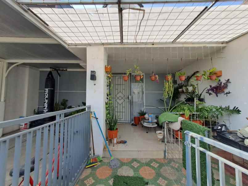 dijual rumah corner di talaga bestari tangerang