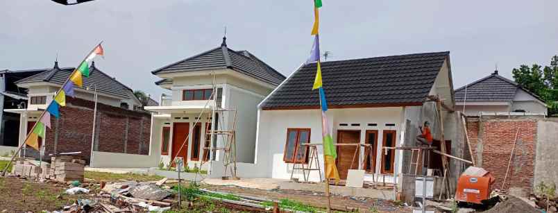 dijual rumah custom baru pesan bangun di kudus