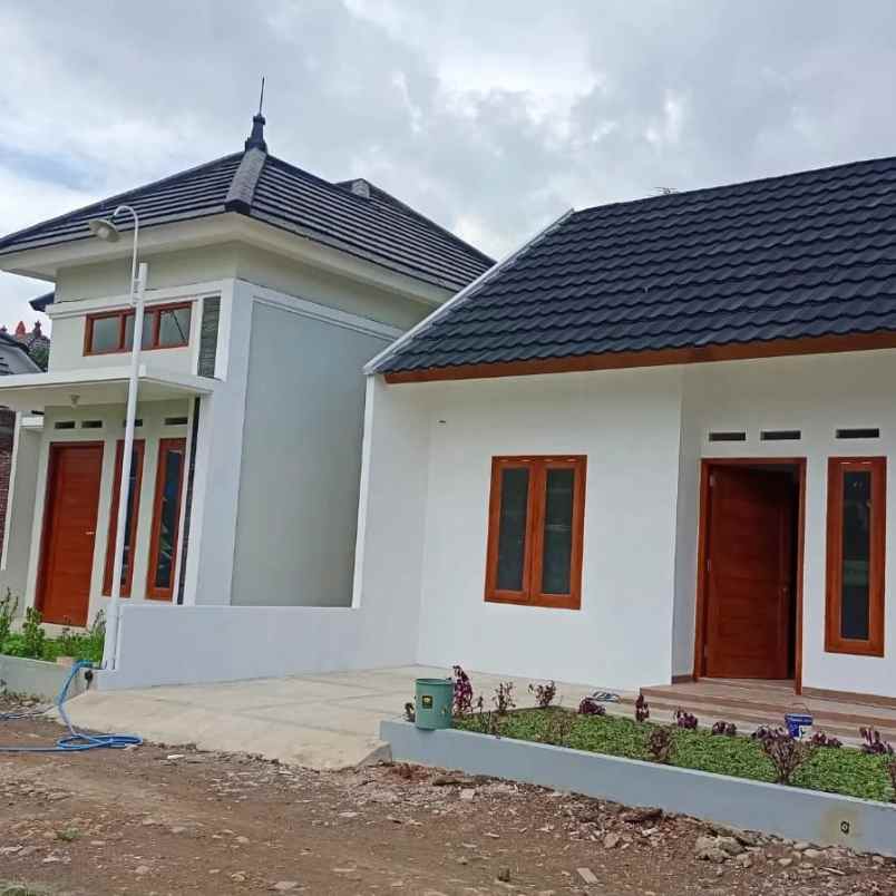 dijual rumah custom baru pesan bangun di kudus