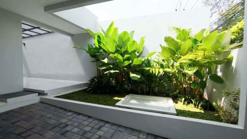 dijual rumah dago bandung utara