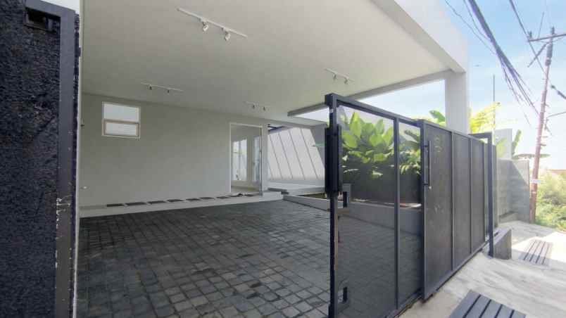 dijual rumah dago bandung utara
