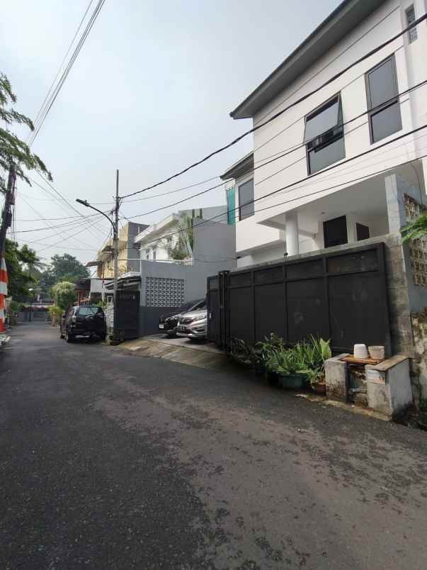 dijual rumah dalam komplek siap huni di rawamangun