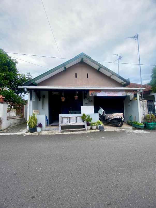dijual rumah dekat kraton