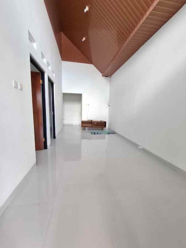 dijual rumah dekat ringroad selatan