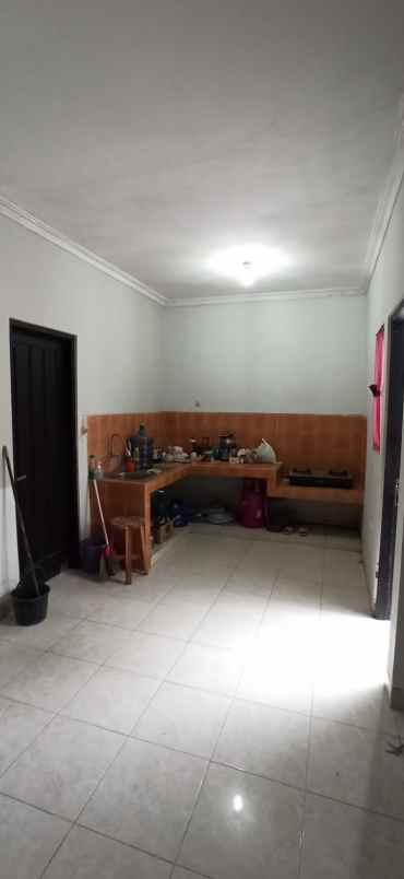 dijual rumah depok sleman