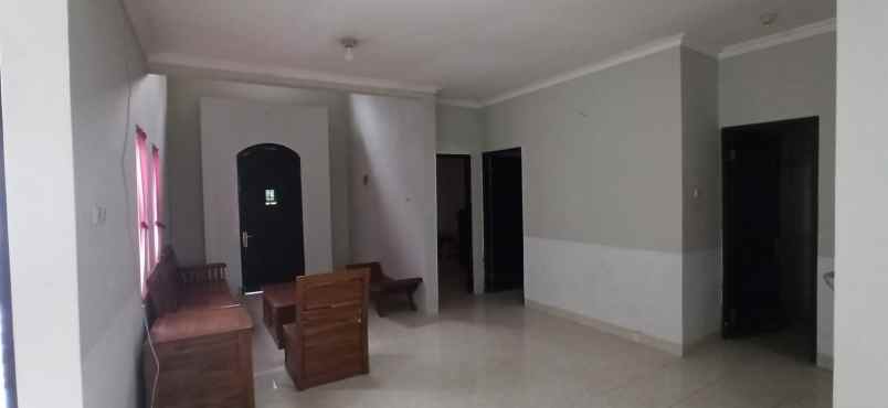 dijual rumah depok sleman