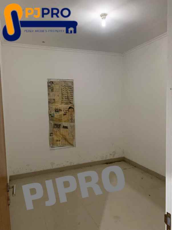 dijual rumah di daerah panjibuwono city