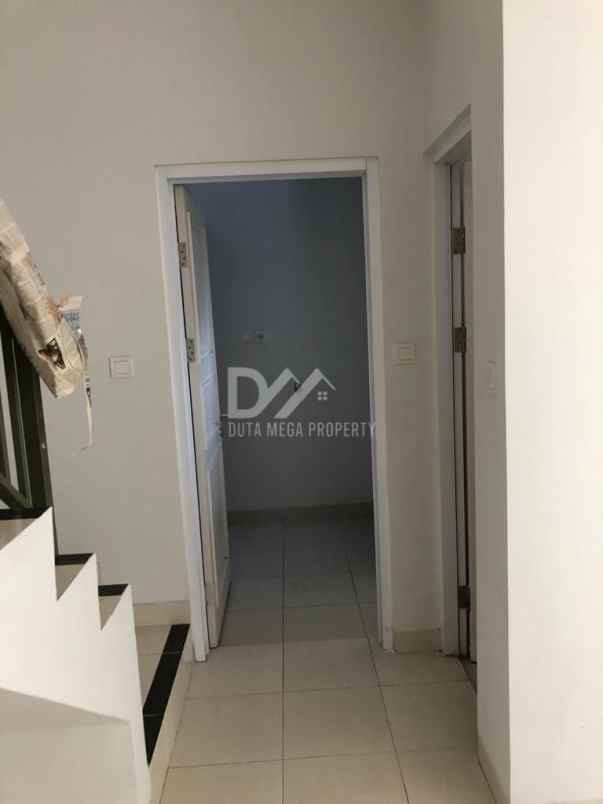 dijual rumah di gading serpong