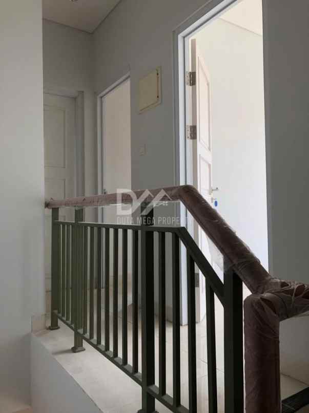 dijual rumah di gading serpong