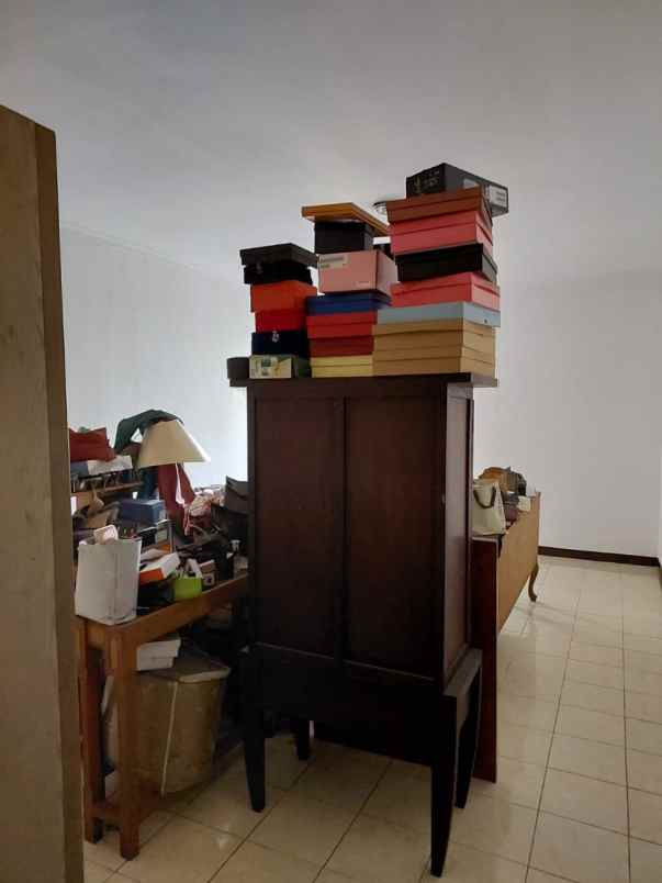 dijual rumah di jl ciganjur jagakarsa jakarta selatan