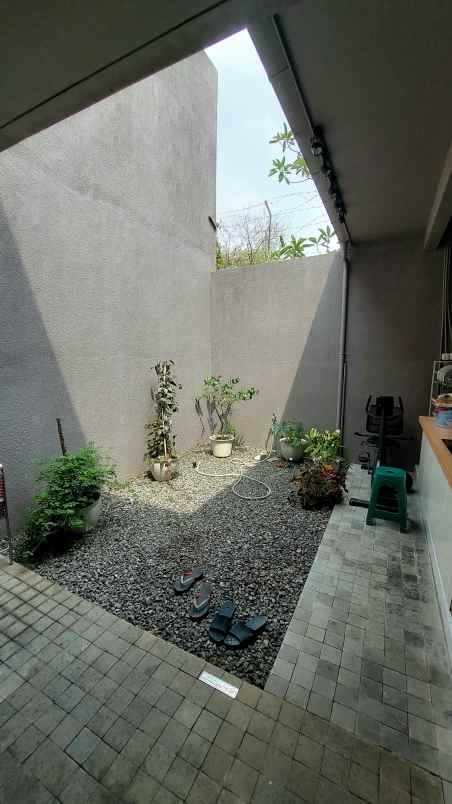 dijual rumah di paradesa cibubur dekat lrt harjamukti