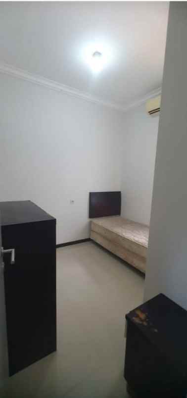 dijual rumah dian regency