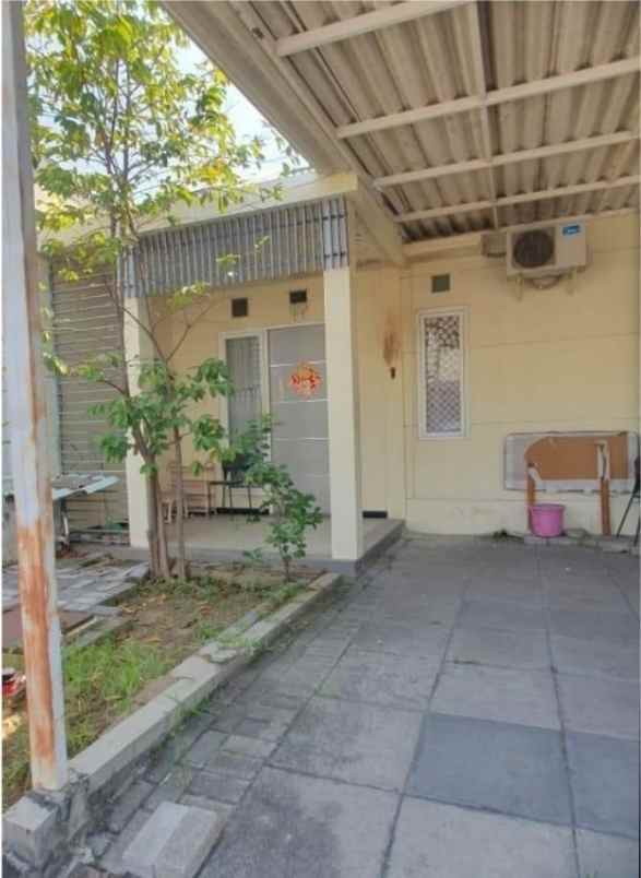 dijual rumah dian regency