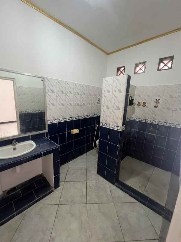 dijual rumah dipondok gede lt180 nego