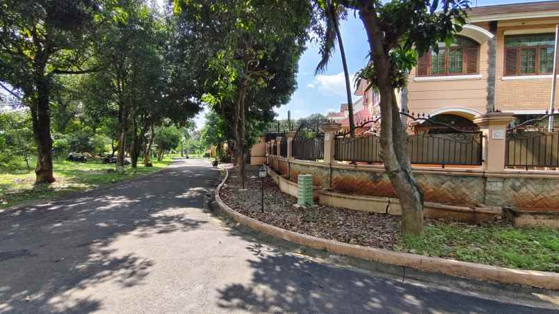 dijual rumah dukuh bima buana lambangsari