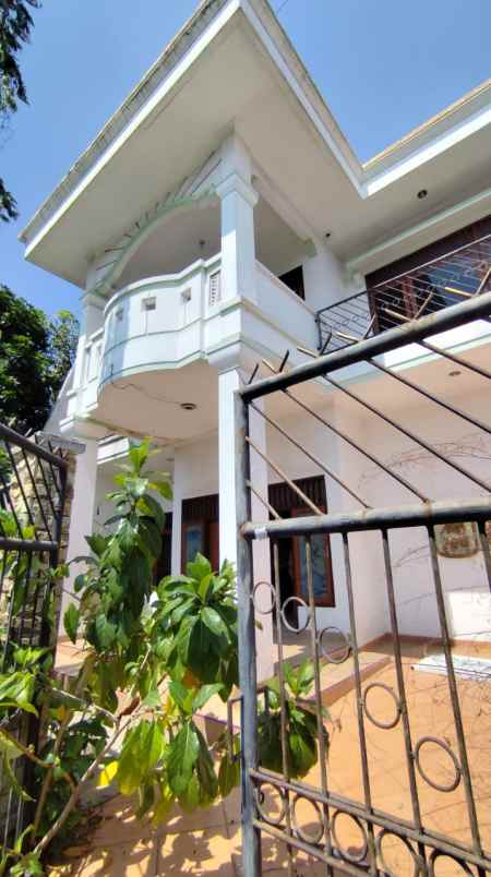 dijual rumah dukuh kupang