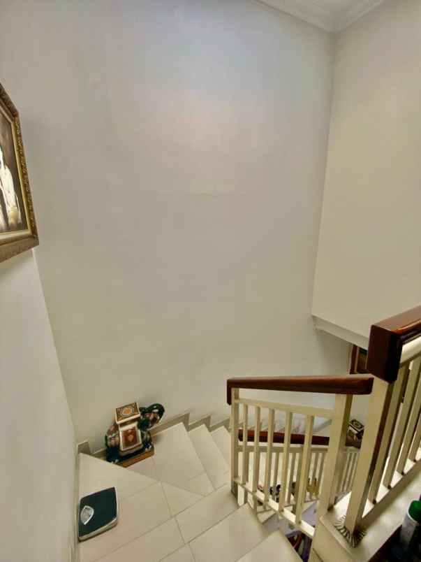 dijual rumah duri kepa dekat taman ratu