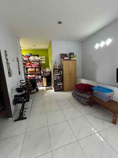 dijual rumah elkk359