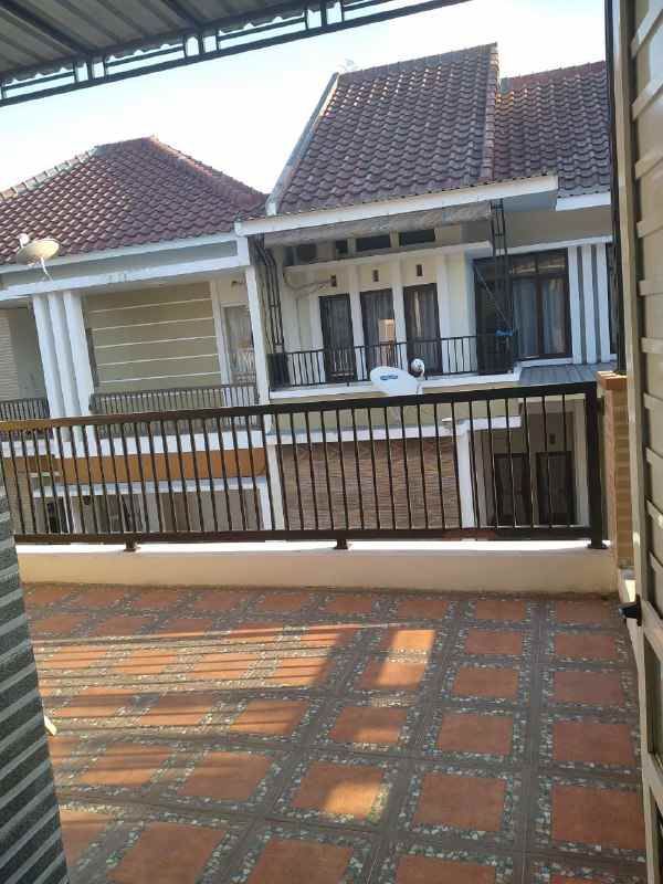 dijual rumah erum de campus inside