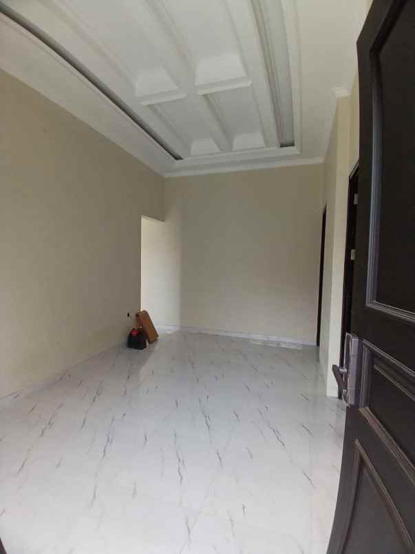 dijual rumah exclusive di cilodong depok